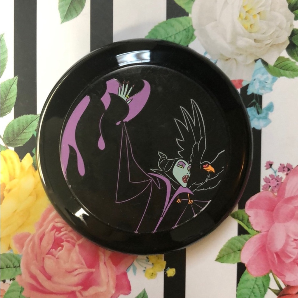 MAC Venomous Villains Collection Beauty Powder